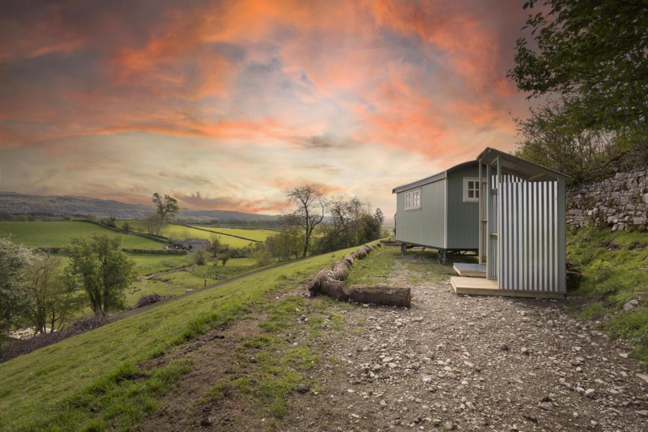 The Heron Shepherds Hut At Lyth Valley Brigsteer 外观 照片